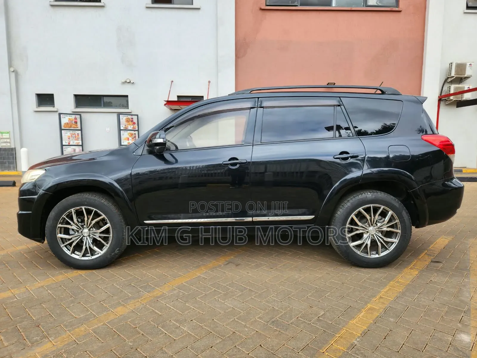 Toyota Vanguard 2013 Black