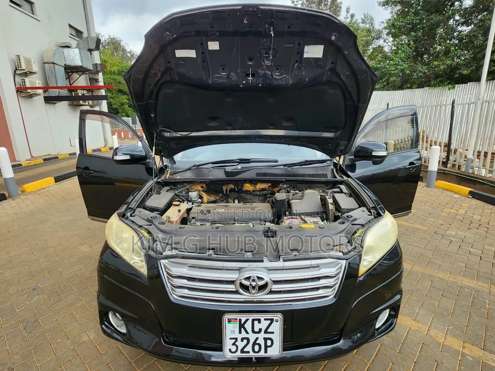 Toyota Vanguard 2013 Black