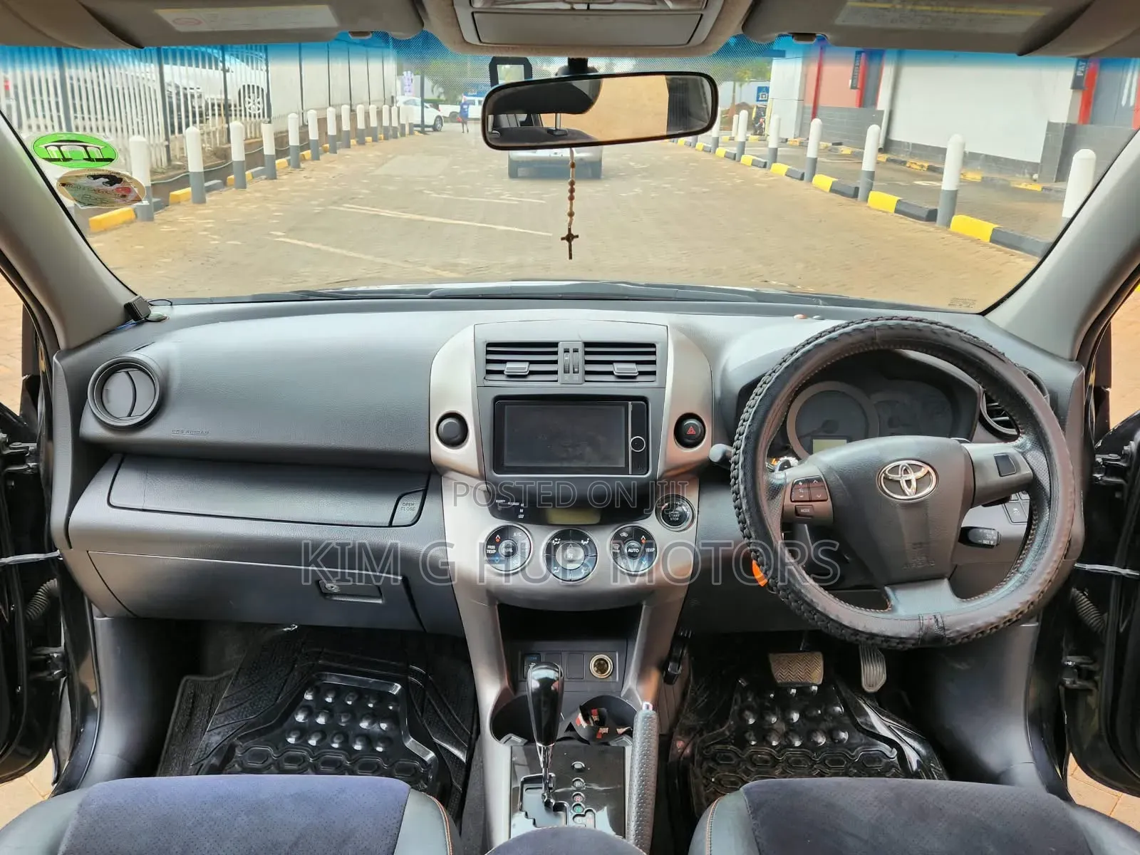 Toyota Vanguard 2013 Black