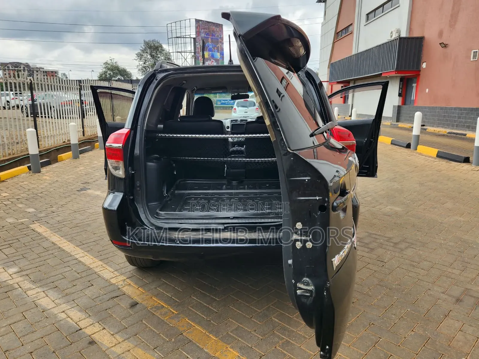 Toyota Vanguard 2013 Black