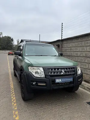 Mitsubishi Pajero 2020 Green