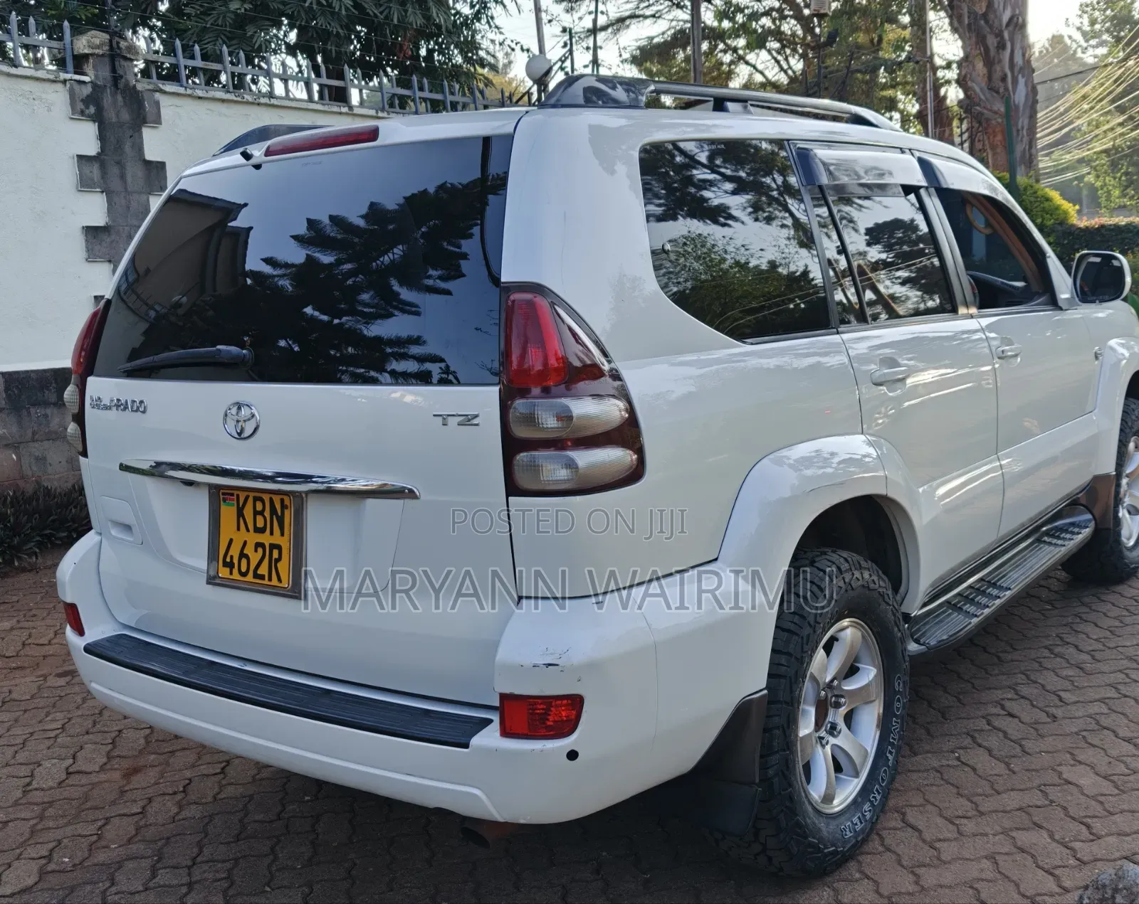 Toyota Land Cruiser Prado 2005 White