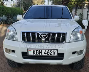 Toyota Land Cruiser Prado 2005 White
