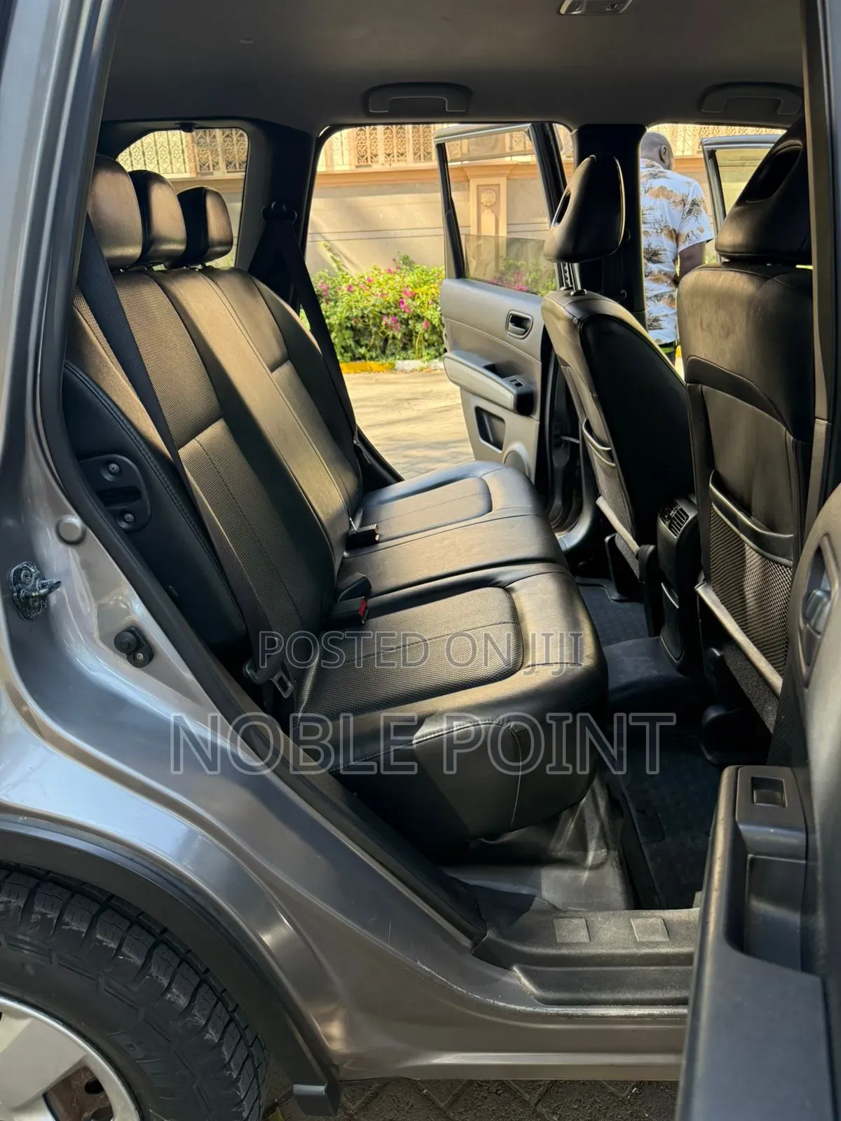 Nissan X-Trail 2012 Gray
