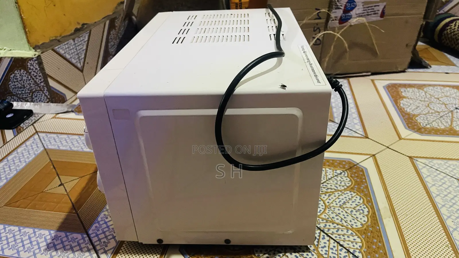 Von Vans 20mgw Microwave Oven