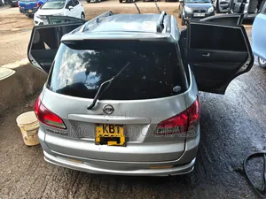 Nissan Wingroad 2005 Silver