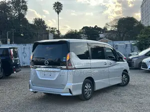 Nissan Serena 2019 Silver