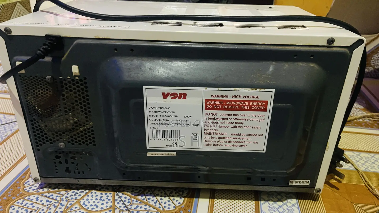 Von Vans 20mgw Microwave Oven
