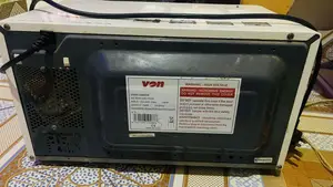Von Vans 20mgw Microwave Oven