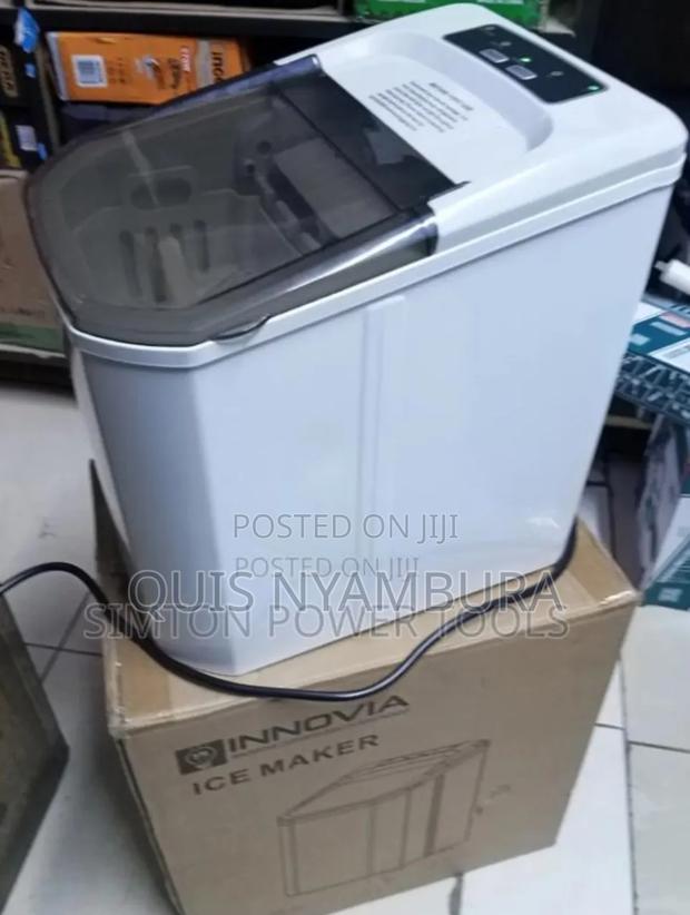 Ice Cube Machine/ Innovia 12kg Ice Cube Maker - main view