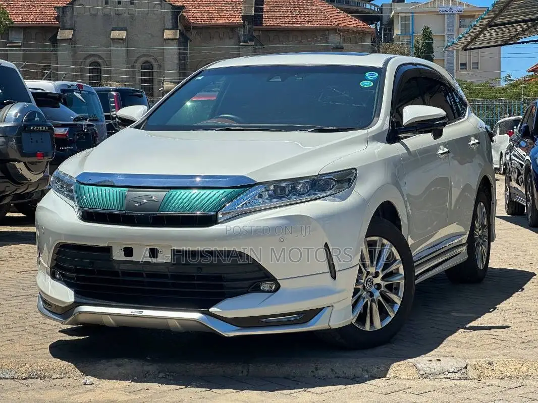Toyota Harrier 2.0 2019 Pearl