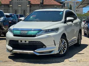Toyota Harrier 2.0 2019 Pearl