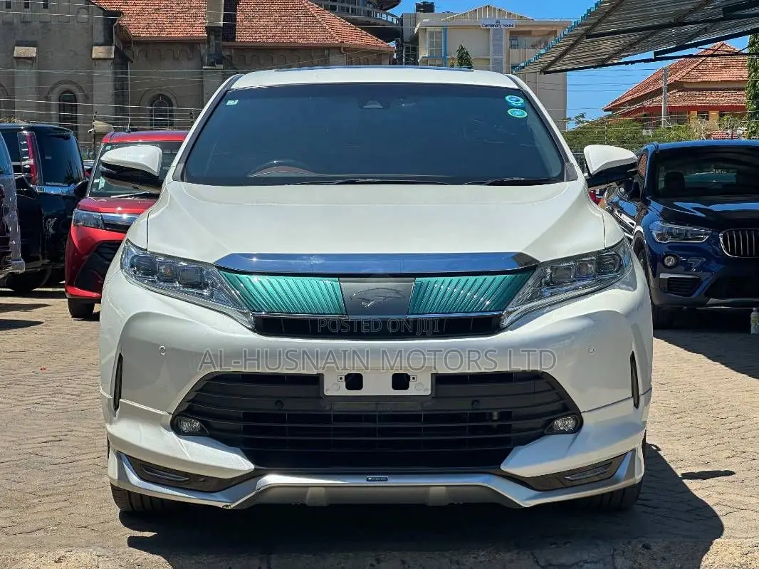 Toyota Harrier 2.0 2019 Pearl