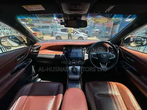 Toyota Harrier 2.0 2019 Pearl