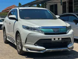Toyota Harrier 2.0 2019 Pearl