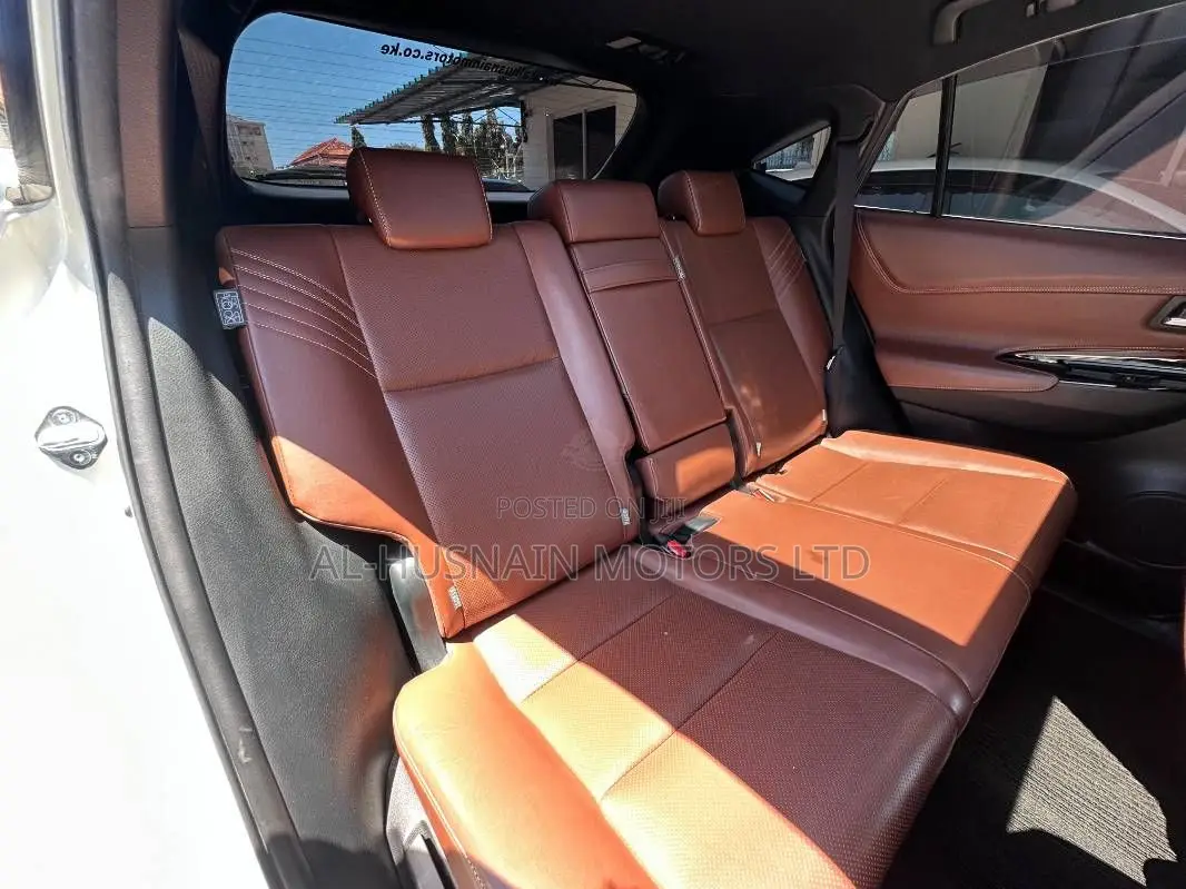 Toyota Harrier 2.0 2019 Pearl