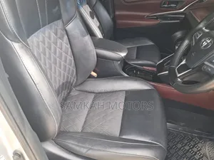 Toyota Harrier 2019 Silver