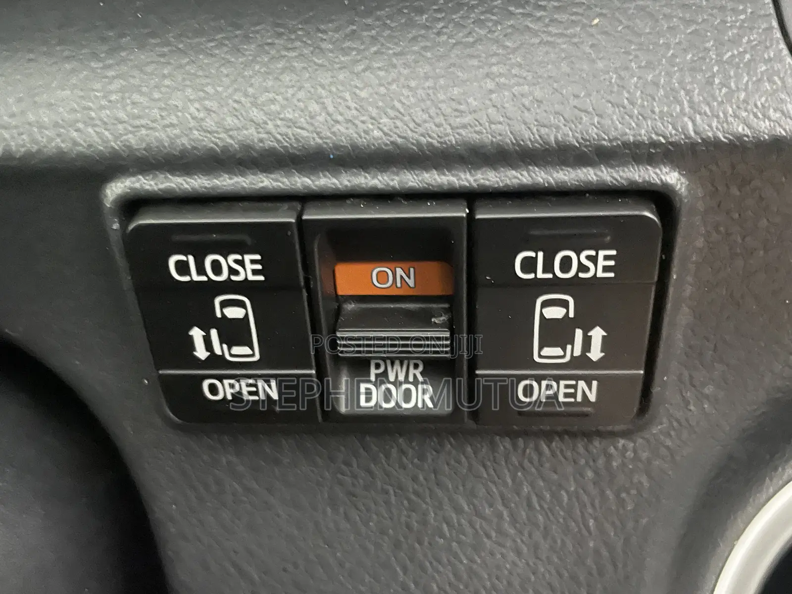 Toyota Sienta 1.5 FWD 2019 Maroon