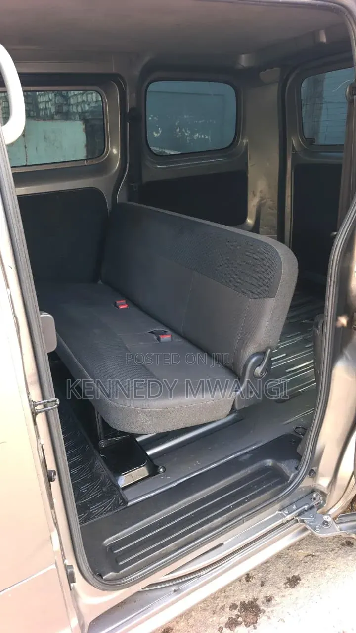 Nissan NP200 2018 Gray