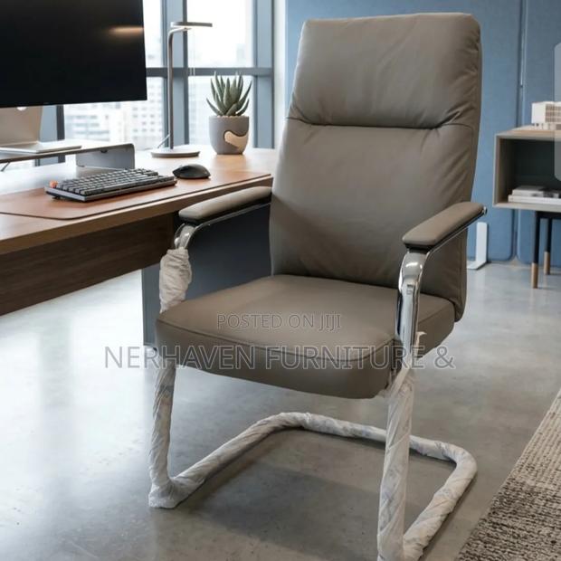 Executive Waiting Chairs – Stylish & Comfortable Reception Seating - thumbnail 3