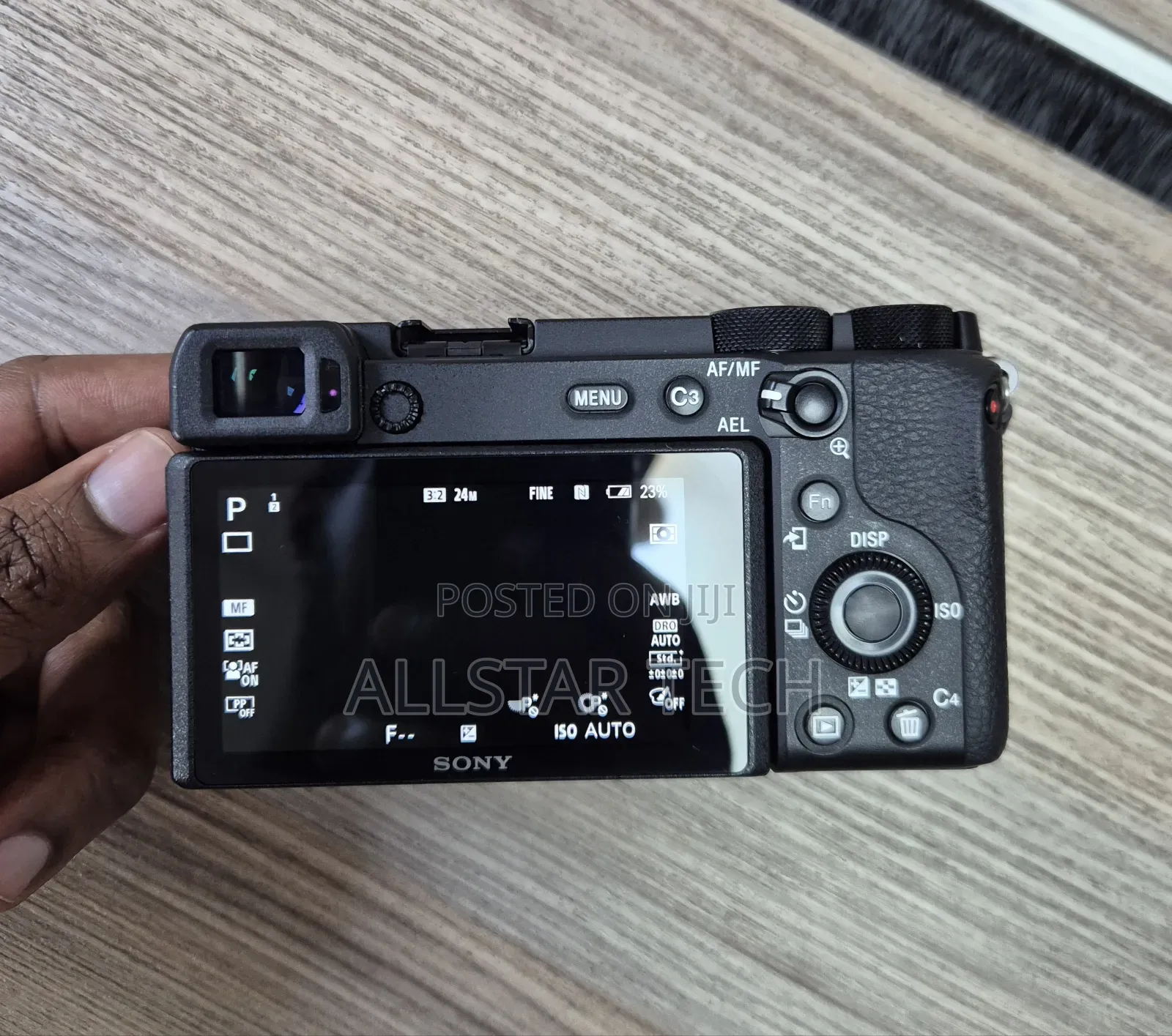 Sony A6600 ( Body Only )
