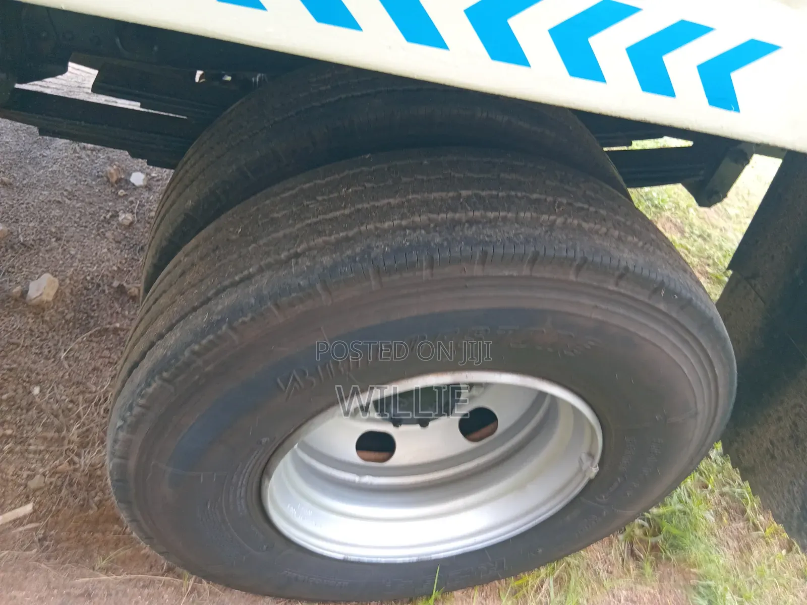 Isuzu NQR Truck