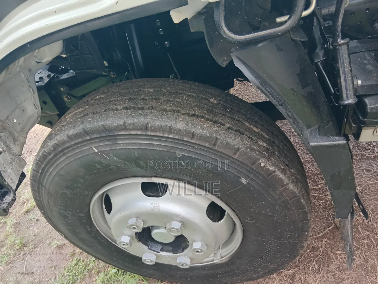 Isuzu NQR Truck