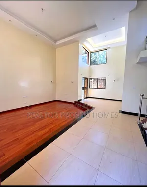 5bdrm Townhouse/Terrace in Lavington, Muthangari for sale