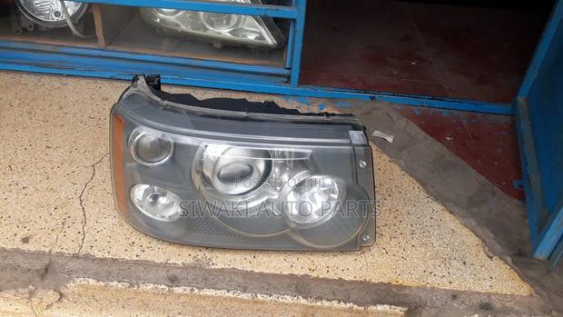 Range Rover 2010 Headlights Xenon - thumbnail 2