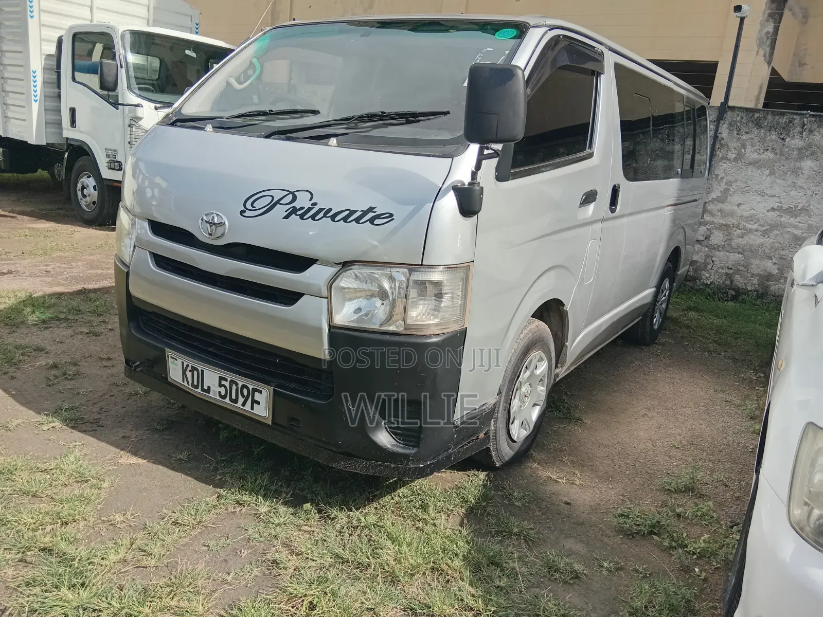 Toyota HiAce 2015 Silver