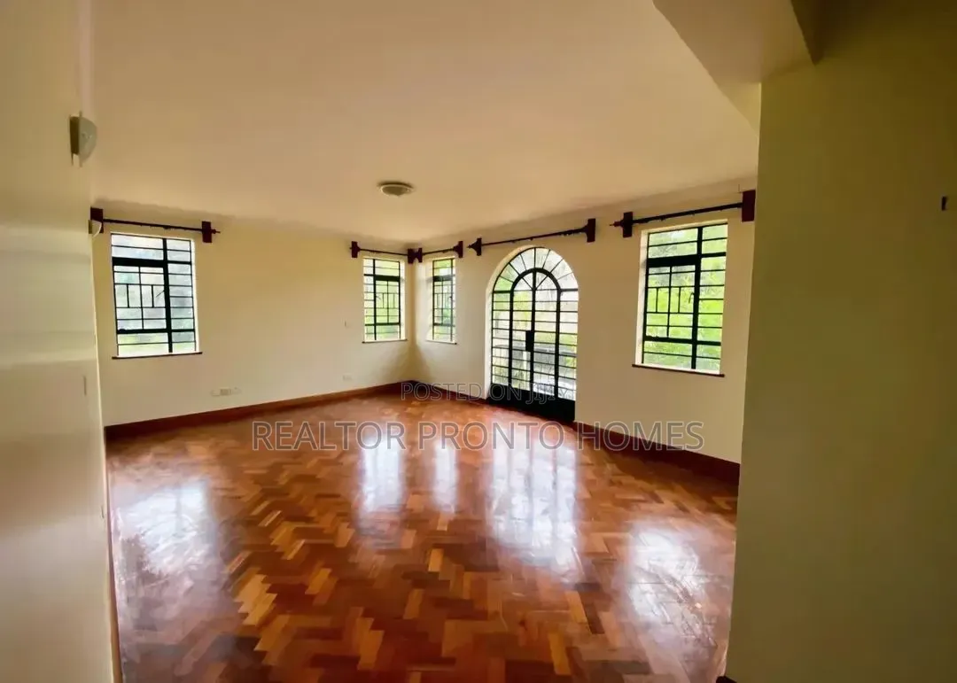 5bdrm Villa in Kitisuru for sale