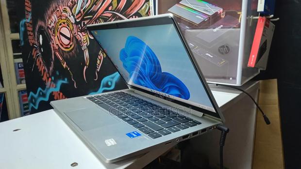 Laptop HP ProBook 440 G8 16GB Intel Core i5 SSD 256GB - thumbnail 3
