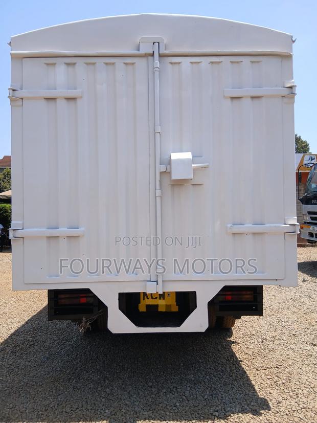 Fuso Canter 2019 - thumbnail 3