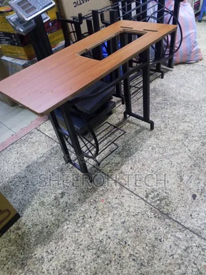 Sewing Table/Sewing Table
