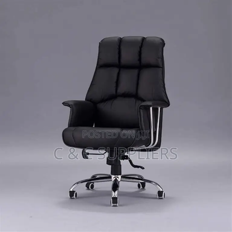 Leather High Back Executive Swivel Chair.
