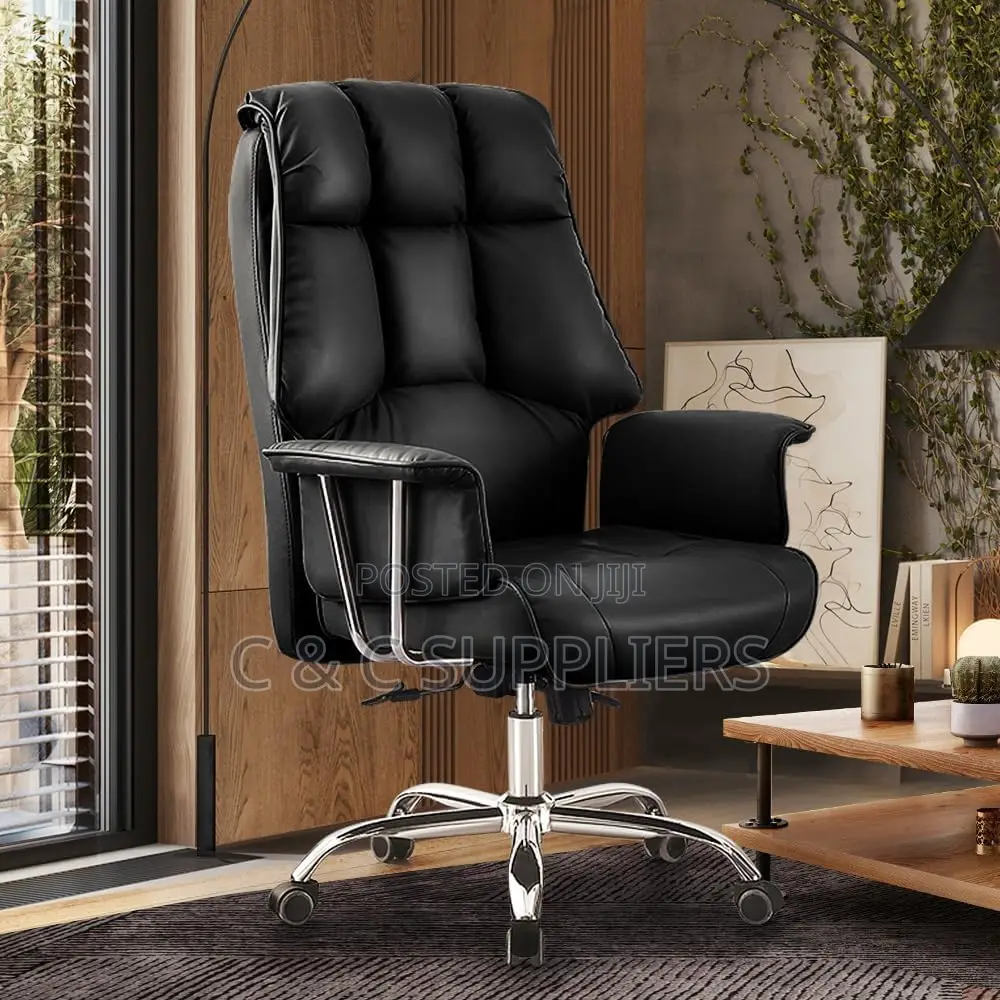 Leather High Back Executive Swivel Chair.