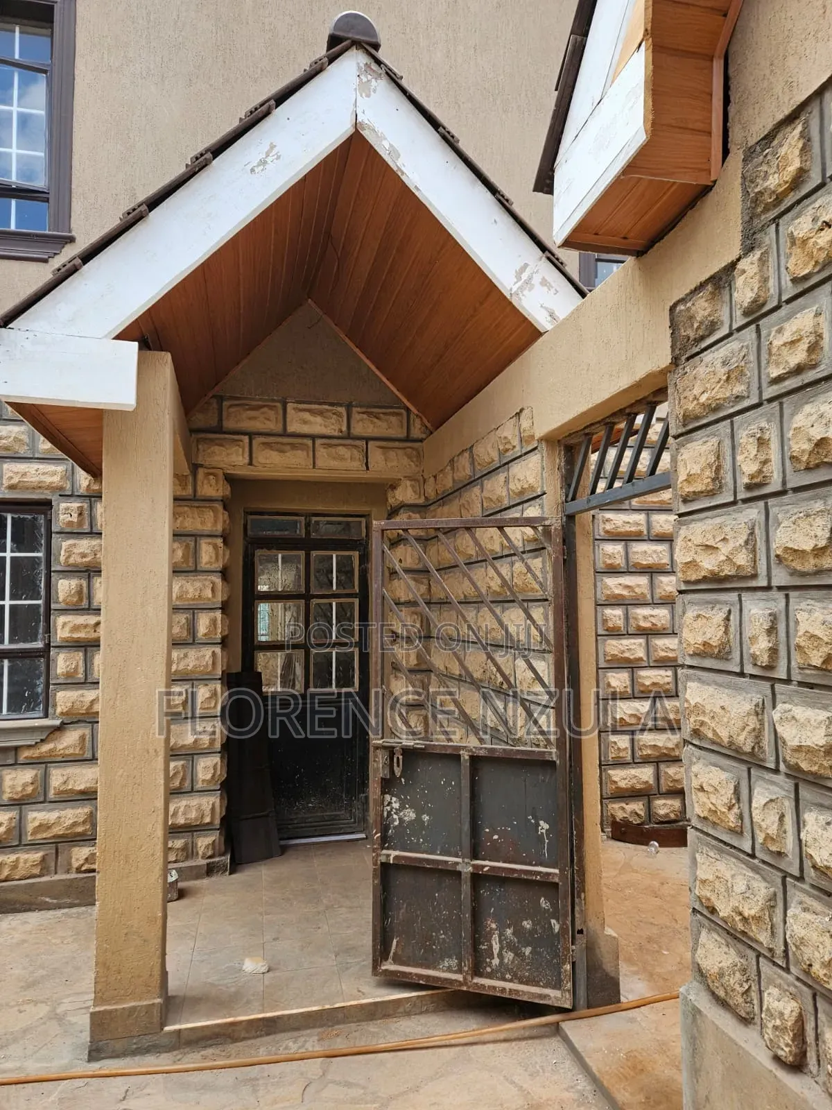5bdrm Villa in Checkpoint, Kibiku for sale