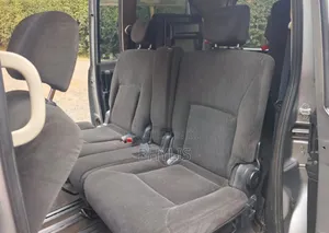 Nissan Serena 2009 Silver