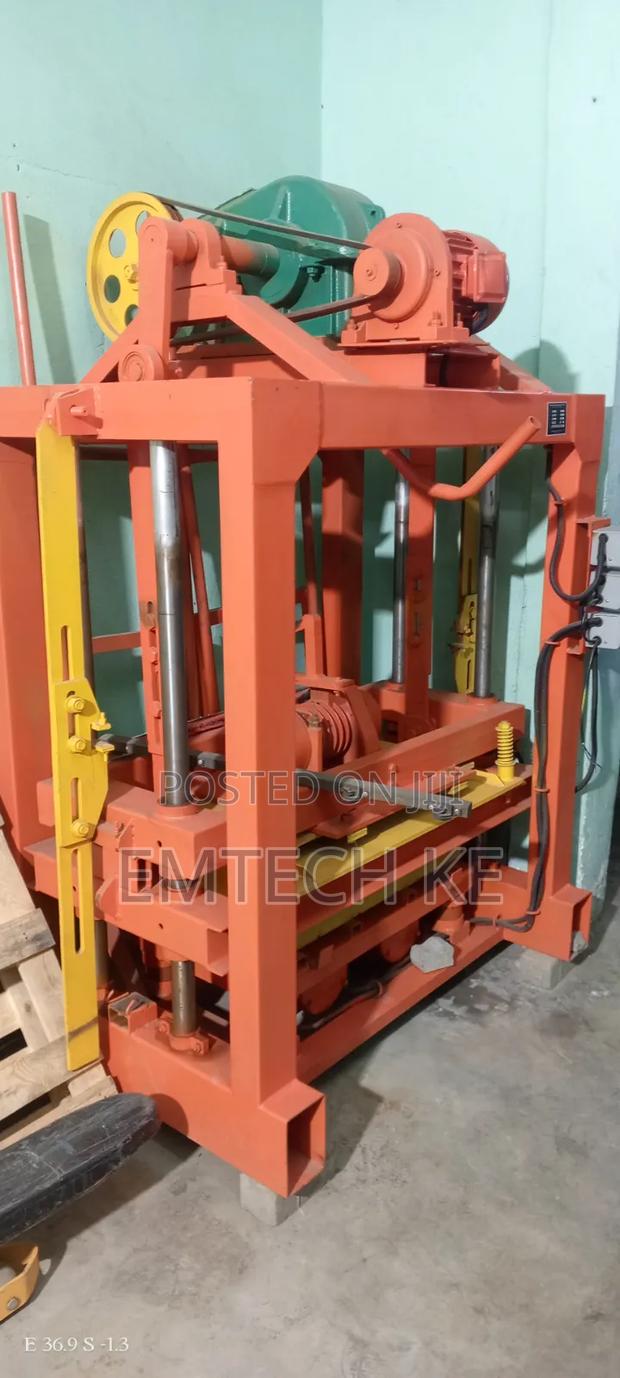 Qtj4-40 Block Maker Machine - thumbnail 3