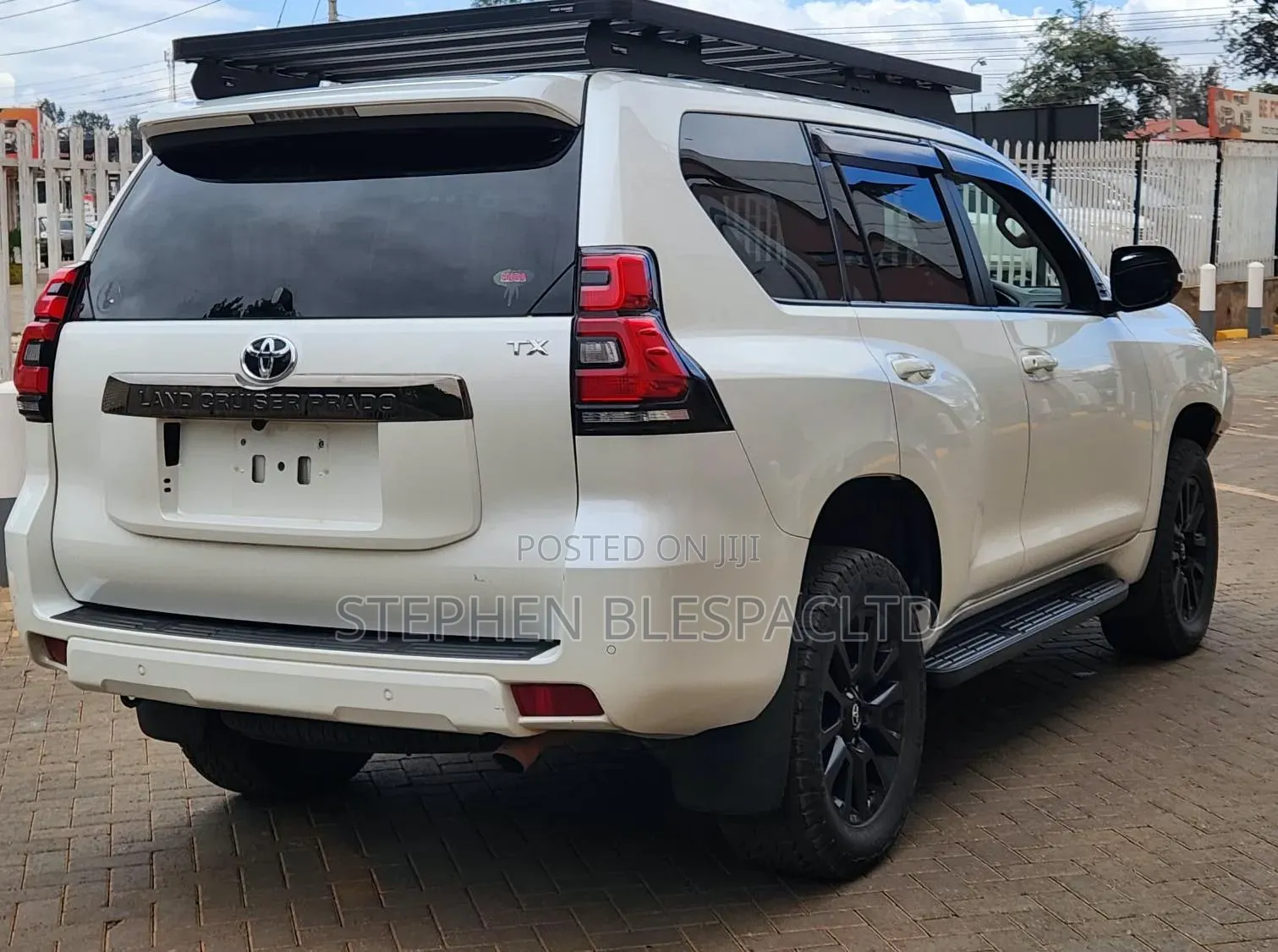 Toyota Land Cruiser Prado 2021 White