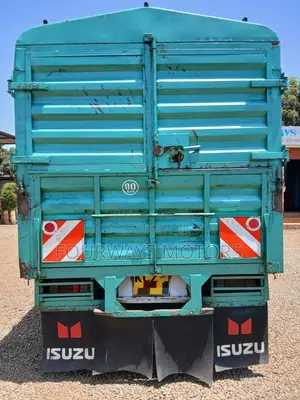 2014 Isuzu Elf