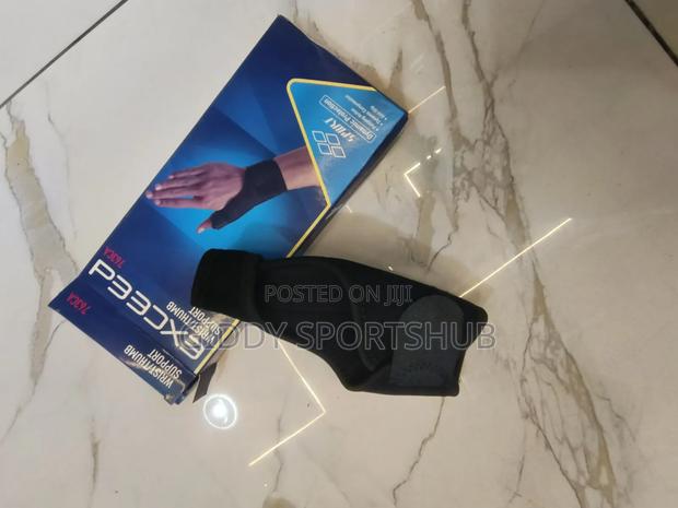 Wrist/Thumb Support Gear - main view
