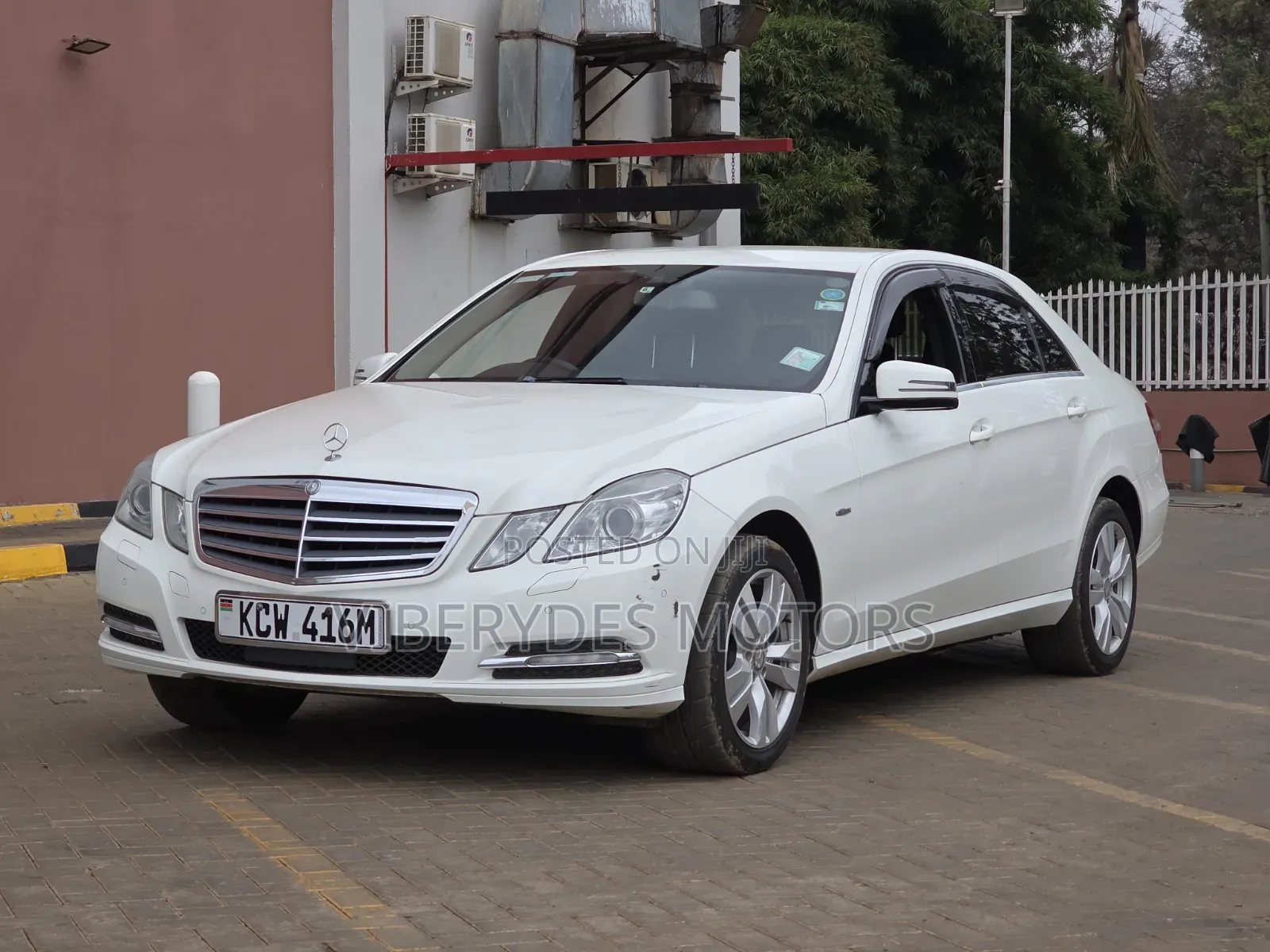 Mercedes-Benz E250 2012 White