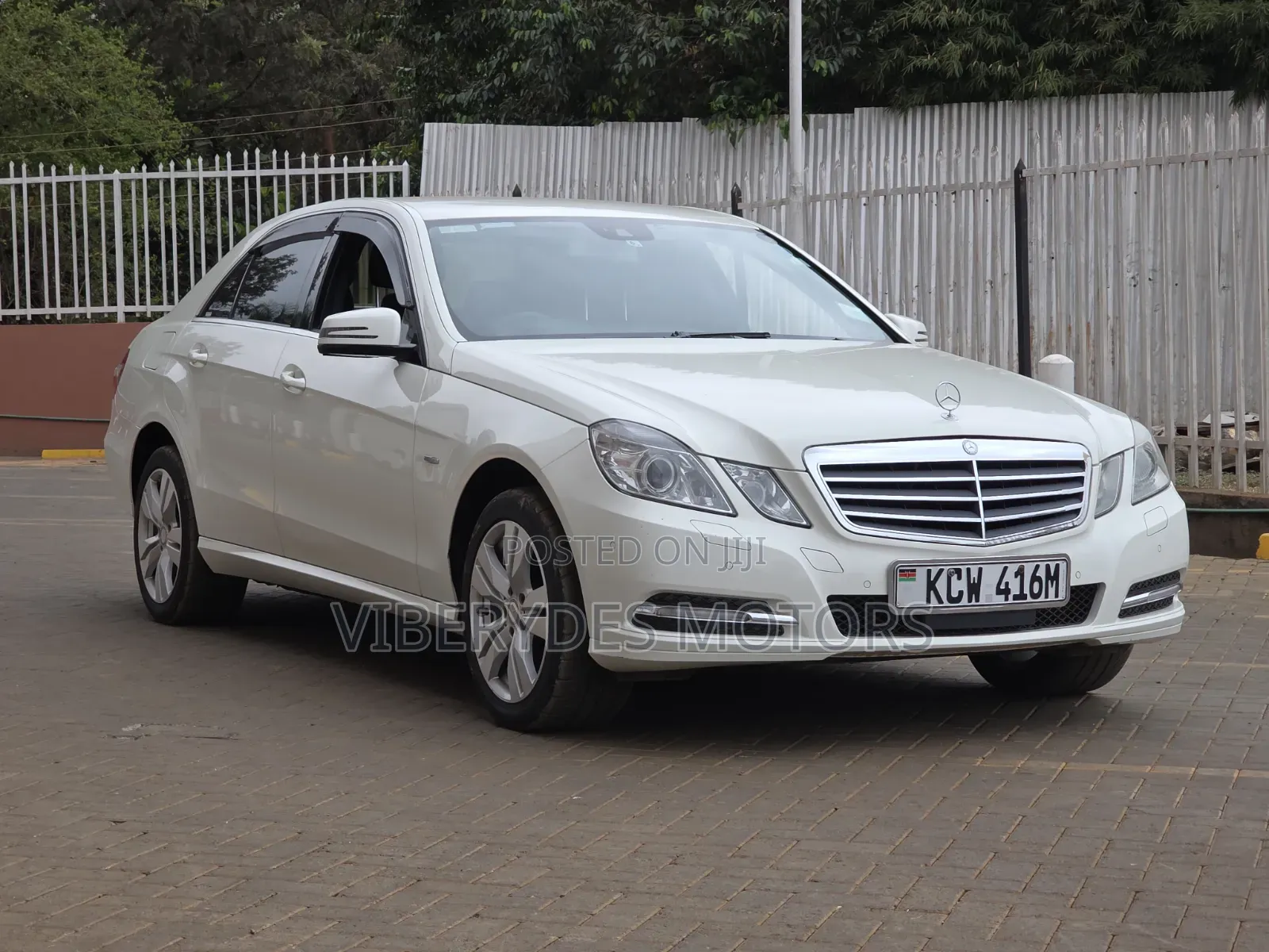 Mercedes-Benz E250 2012 White