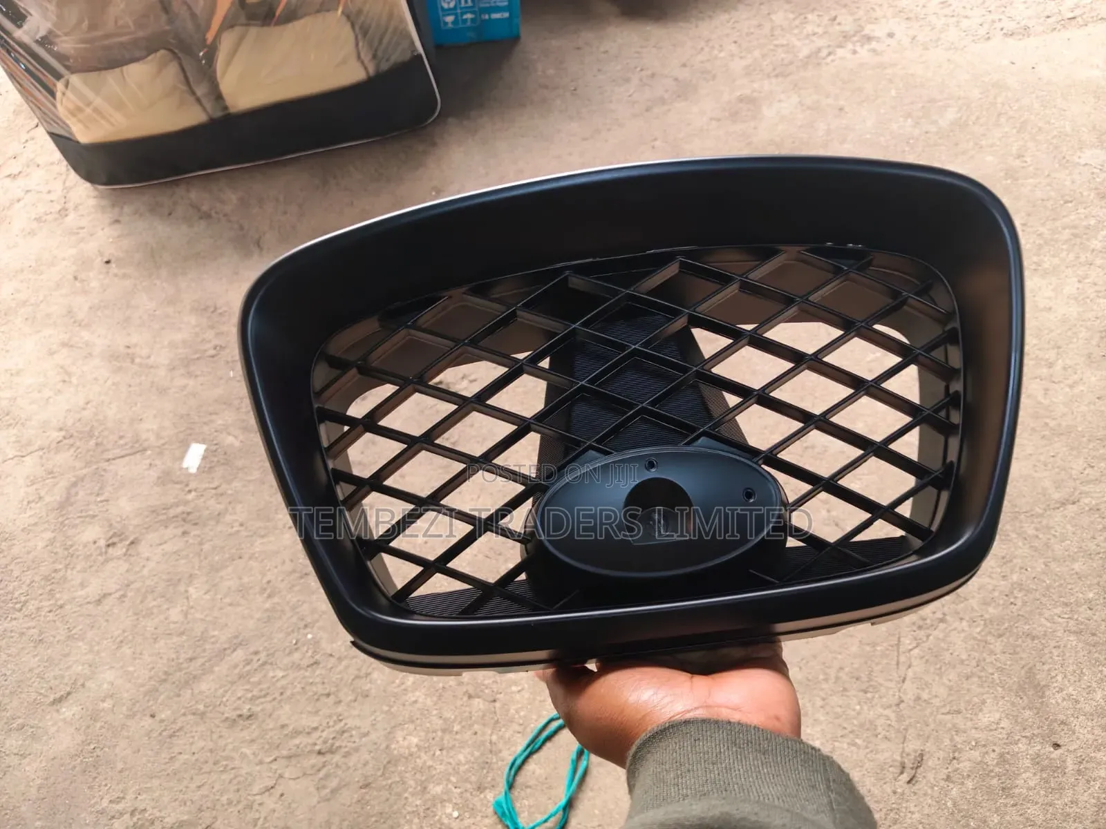 Subaru Impreza N12 Front Center Grille (2006-2007)