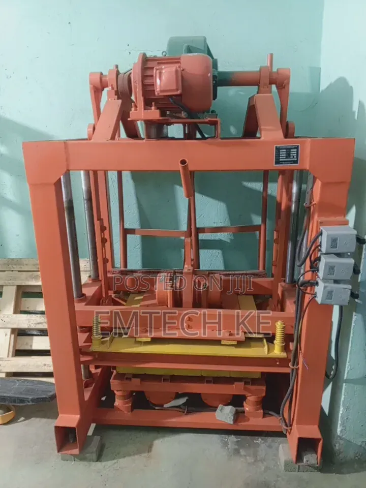 Block Machine - Cabro, Solid, Hollow.