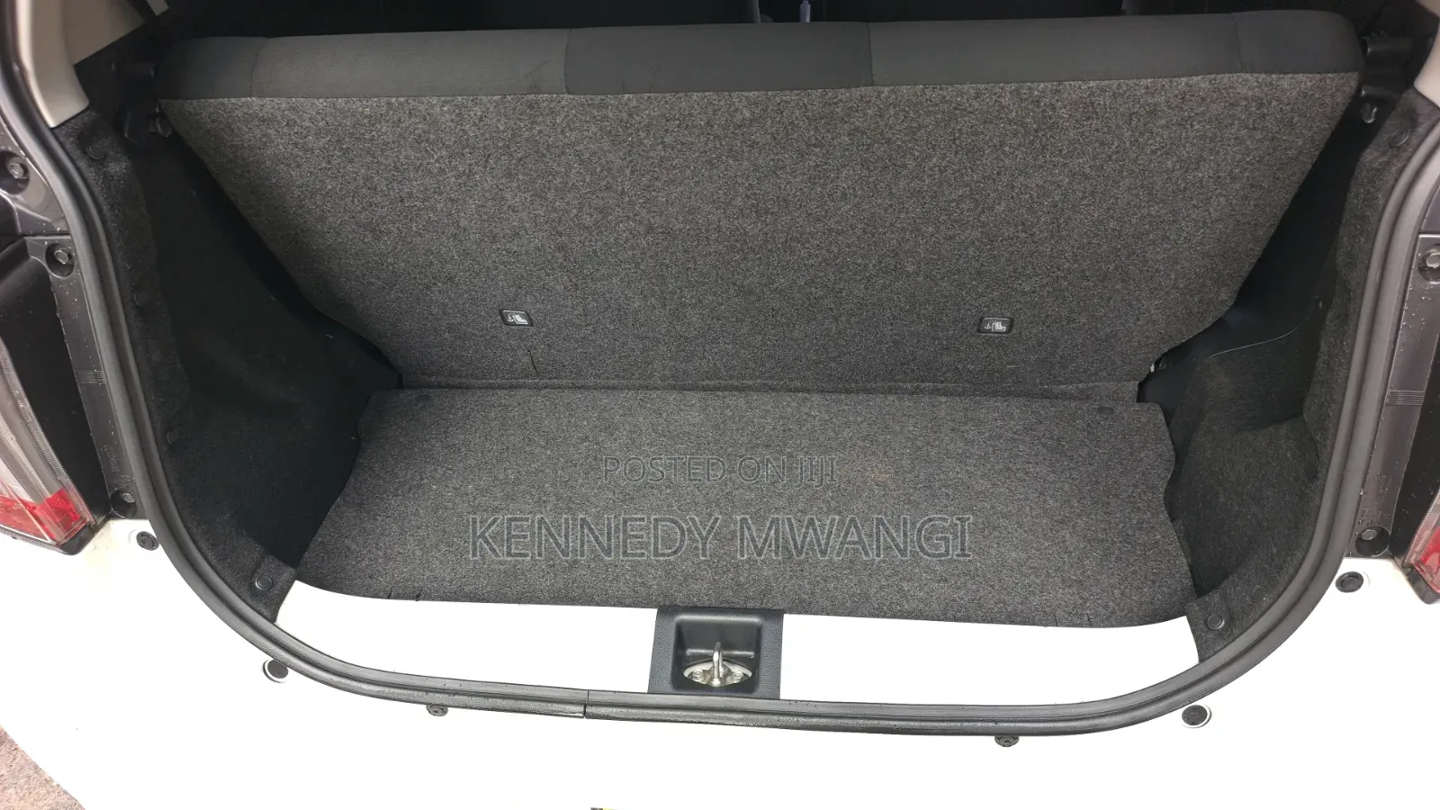 Daihatsu Mira 2019 White
