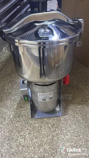 Spice Grinder 3 KGs Capacity Grinds Dried Spices and Barks Into Powder