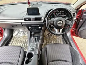 Mazda Axela 2015 Red