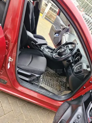 Mazda Axela 2015 Red